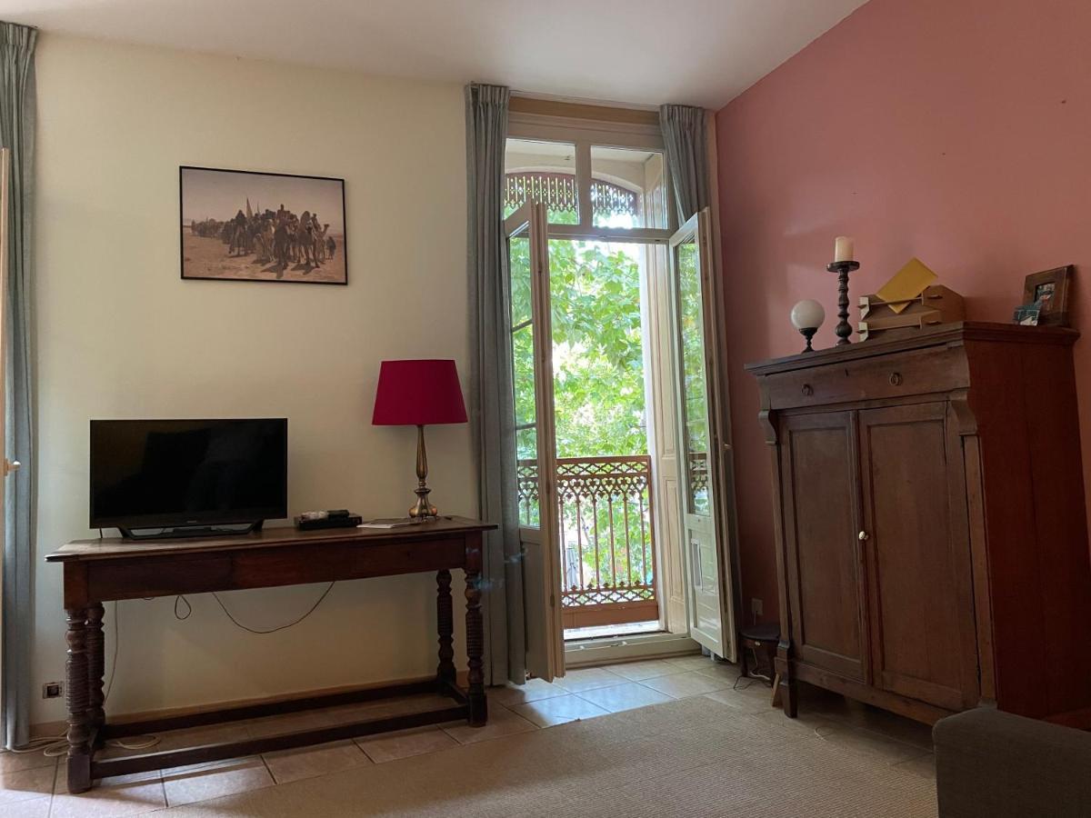 One Bedroom Apartment Place De L'Eglise, Céret Εξωτερικό φωτογραφία